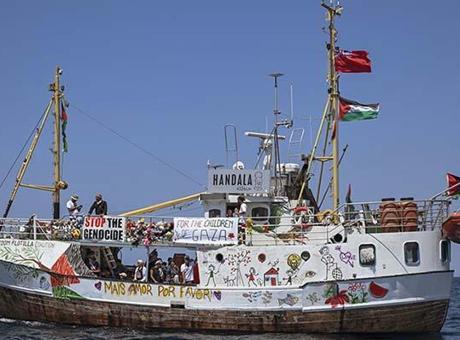 6884c3143f27d3361d1522be Gazze'ye yardım için yola çıktılar: Handala gemisi kritik noktaya varmak üzere!
