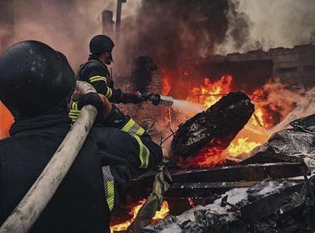 6884e5303f27d3361d1523f9 Rusya: Ukrayna'nın askeri savunma tesislerini vurduk!