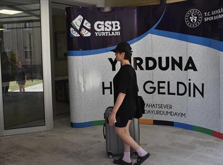 688573113f27d3361d152921 GSB yurtları kapılarını yangından etkilenen vatandaşlara açtı
