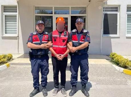 688650d200194e78d1bb1057 Yangın bölgesinde şüpheli hareketleri dikkat çeken şahıs gözaltına alındı