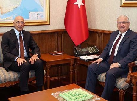 688750fc3f27d3361d1530c0 Bakan Güler, ABD Büyükelçisi Barrack'ı kabul etti