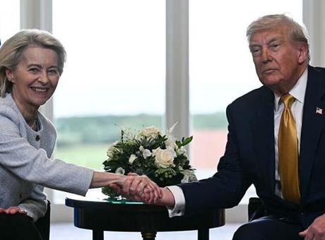 688768b30e2c3c6ca81719e2 AB-ABD anlaşmasına Macaristan yorumu: 'Trump, Von der Leyen'i yedi'