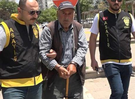 6888a3bfa24008c540a889a4 Yer: Aksaray! 75 yaşındaki adam tartıştığı eşini vurdu