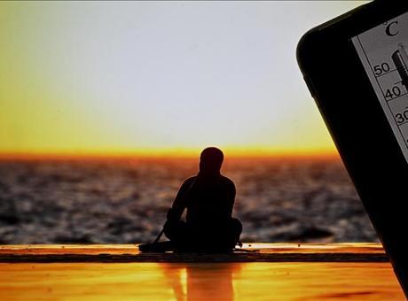 688a6fb23f27d3361d153eb5 Sıcaklıklar rekor kırmaya devam ediyor! Termometreler 48 dereceyi gösterdi