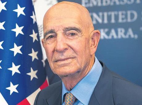 688a9d18a24008c540a892c4 Barrack’tan SDG açıklaması: Suriye’de entegrasyon olacak