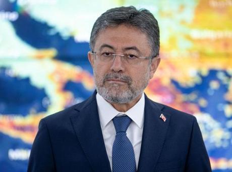 688baaf73f27d3361d1544d1 Bakan Yumaklı'dan orman yangınlarıyla ilgili kritik açıklama: Risk Ekim ayına kadar devam edecek