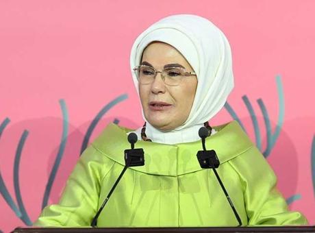 688c84350e2c3c6ca8172e7e Emine Erdoğan'dan Dünya Emzirme Haftası'na ilişkin paylaşım