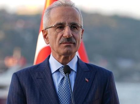 688c85f53f27d3361d154811 Bakan Uraloğlu: Otoyolumuz tamamlandığında yıllık toplam 2,2 milyar lira tasarruf sağlayacağız