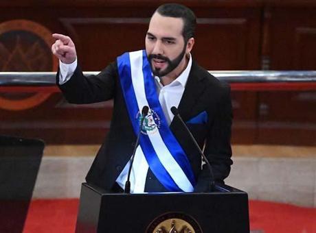 688cc9dc736e83cca7f0b816 El Salvador'da devlet başkanına sınırsız adaylık yolunu açan yasa teklifi meclisten geçti