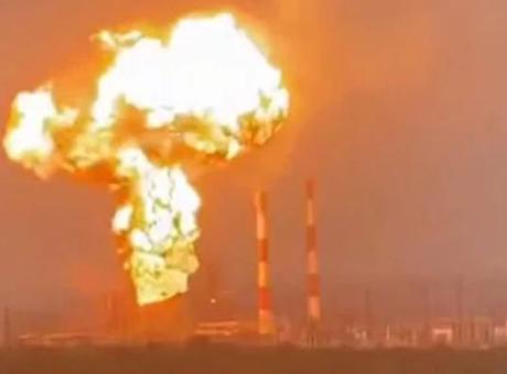 688df32a736e83cca7f0bbae Ukrayna, Rusya'nın petrol tesislerini hedef aldı!