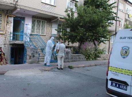 688f8ee5736e83cca7f0bfba Acı olay sonra ortaya çıktı! Komşular kokudan rahatsız oldu