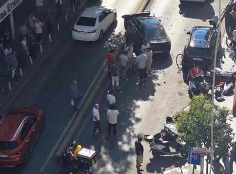 689079d5a24008c540a8aef0 İstanbul'da hatalı sollama ortalığı savaş alanına çevirdi
