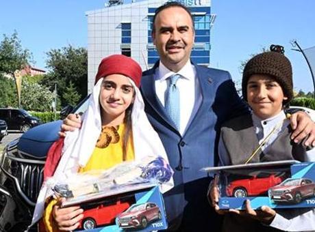 6890fe08736e83cca7f0c340 Bakan Kacır, Bingöl'de çeşitli ziyaretlerde bulundu