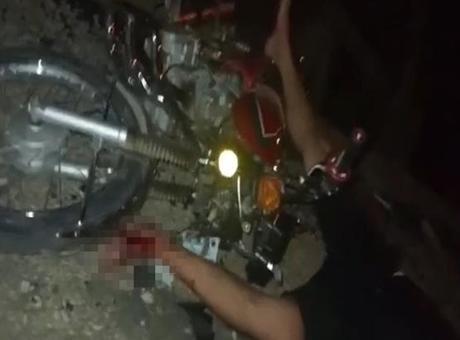 68911762736e83cca7f0c367 Motosikletiyle kaza yaptı! Video paylaşarak sosyal medyadan yardım istedi