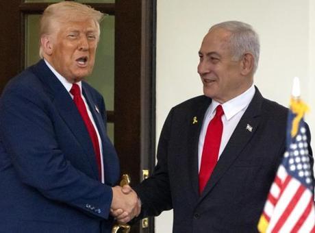 68a581f6832cc6235b4b8d45 Son Dakika! Trump, Netanyahu için 'savaş kahramanı' dedi
