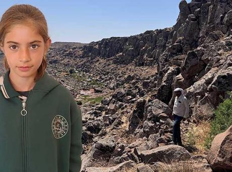 68a70b7f832cc6235b4b9a5e 12 yaşındaki Zeynep’in ölümü sonrası baba ilk kez konuştu: Önce terliğini ve kan izlerini gördüm