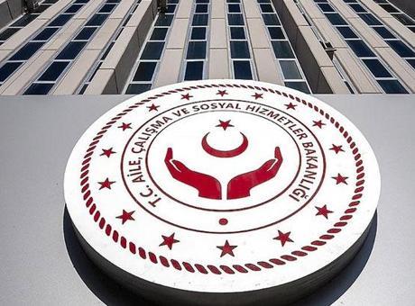 68ab2b03040a7ce46db49e31 Aile ve Sosyal Hizmetler Bakanlığı'ndan '10 bin personel ataması' iddiasına yalanlama