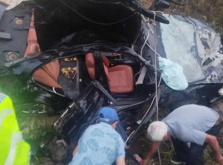 Tokat'ta otomobil devrildi: 2 ölü, 3 yaralı