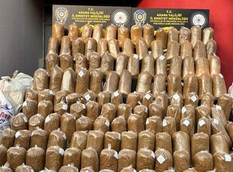 Adana'da 12 milyon 410 bin makaron ve 725 kilogram tütün ele geçirildi