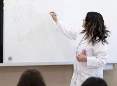 Öğretmenler dikkat: İller Arası İsteğe Bağlı Yer Değişikliği başvuruları başlıyor