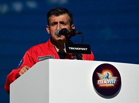 Selçuk Bayraktar: TEKNOFEST enginlere sığmayan bir diriliş ruhudur