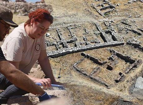 Sivas’ta tarih yeniden yazılıyor! Detaylar şaşkınlık yarattı: Hitit duvarının üzerinde Bizans kalıntıları