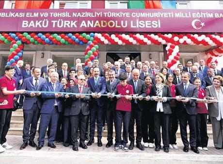 Bakü Türk Anadolu Lisesi açıldı