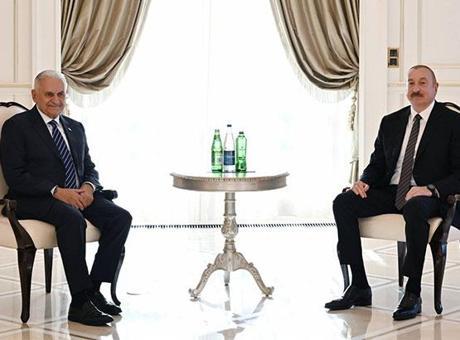 68e3cafa2e00da8e912317ce Aliyev, TDT Aksakallar Konseyi Başkanı Yıldırım'ı kabul etti