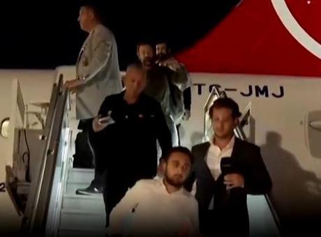 68e53e17f673ab5ac366711b Son dakika haberi: 14 Türk aktivist yurda döndü