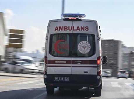 68f32f363b681ccda5132385 Şişli'de ambulansa yol vermeyen sürücü yakalandı!