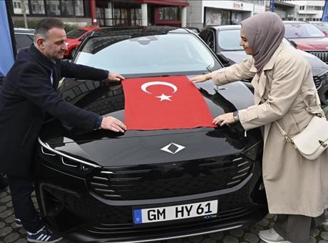 6904d74f36206bb89d50726f Togg, Almanya’da ilk teslimatlarını gerçekleştirdi