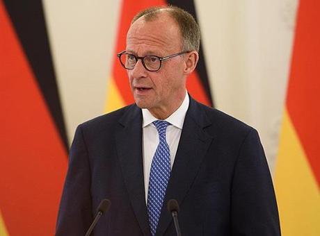 6909be46f673ab5ac366f7b4 Almanya Başbakanı Merz'ten Suriye Cumhurbaşkanı Şara'ya davet!