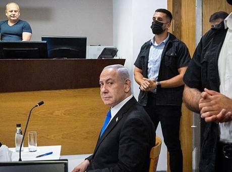 690b55523b681ccda5137efe İsrail Başbakanı Netanyahu'ya mahkeme salonunda soğuk duş! 'Oğlumu sen öldürdün'