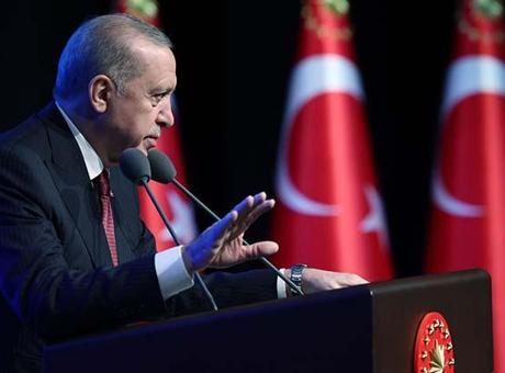 Cumhurbaşkanı Erdoğan'dan Özel'e sert cevap: 'Ayarları bozulmuş hakaret otomatı gibi ağzından çıkanı kulağı duymuyor'