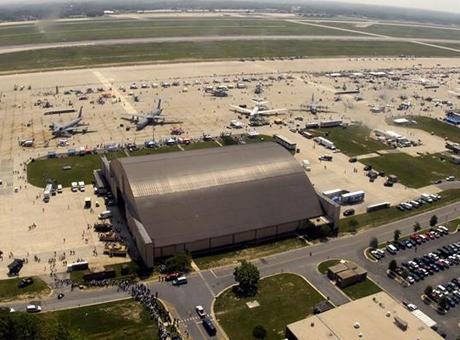 690d8dd8b825a93f9900fe99 SON DAKİKA HABERLER: ABD'deki askeri üste kimyasal saldırı paniği!