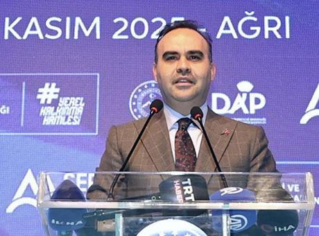 690f43ef36206bb89d50a718 Bakan Kacır: Türk milleti, gençlerinin eserleriyle gökyüzüne imzasını attı