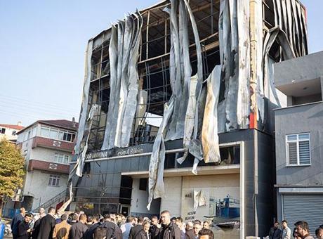 690f493836206bb89d50a73c Kocaeli'de yangında ölen 6 kişinin kimlikleri belli oldu