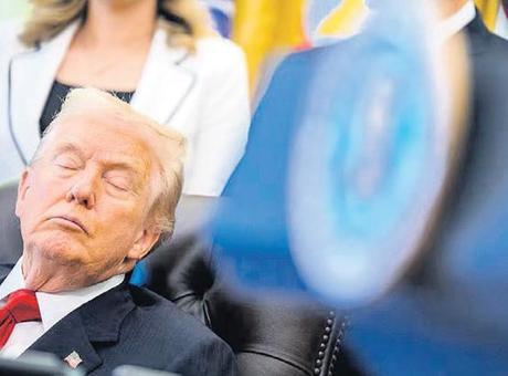 6911178ef673ab5ac367169e Uykuya direnmeye çalıştı