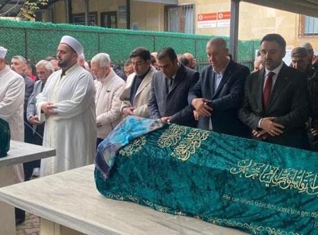 Yangında can veren 3 çocuk, son yolculuğuna uğurlandı