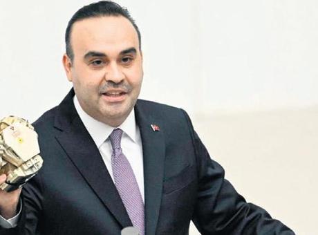 ‘Mihal’ Meclis kürsüsünde