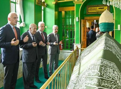 Bakan Ersoy'dan müjde! Çalışma başlıyor, cemevleri artık imar planlarına işlenecek