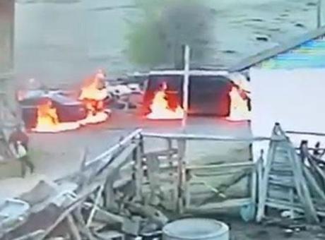 4 aracı birden kundaklanan muhtar konuştu! Eve sıçrasa facia olacaktı