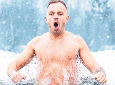 Soğuk suda yüzmek riskli mi?