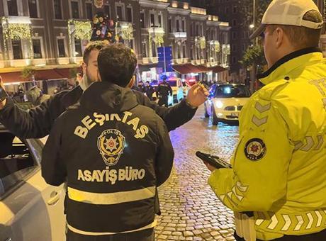 Beşiktaş’ta yüksek sesli müziğe polis freni! 14 günde 157 sürücüye 1,5 milyon liralık ceza