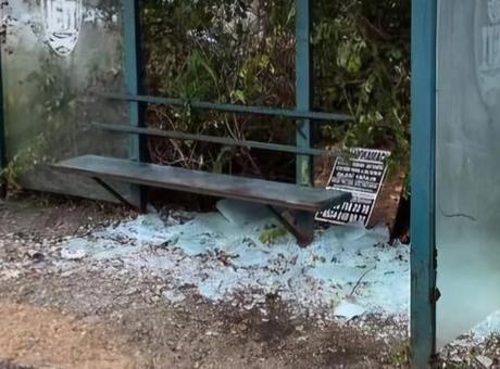 Beykoz’da duraklara silahlı saldırı: Kameralar ele verdi