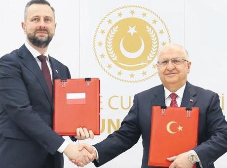 Polonya ile savunmada iş birliği anlaşması imzalandı