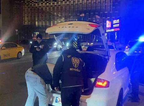 Taksim’de kuş uçurtmadılar! Helikopter destekli 'Huzur İstanbul' uygulaması