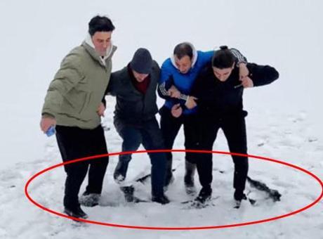 'Çılgınlık yapalım' dediler, 3 saniye sonra suya gömüldüler: Bu kadar derin olacağını tahmin etmedik