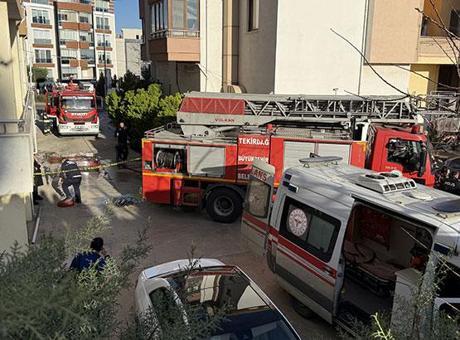 Tekirdağ'da bir evde yangın çıktı! Ekipler gördükleri manzara karşısında şoke oldu