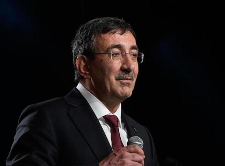 'Sanayide dönüşüm, cari açığın kalıcı şekilde iyileşmesine güç vermektedir'